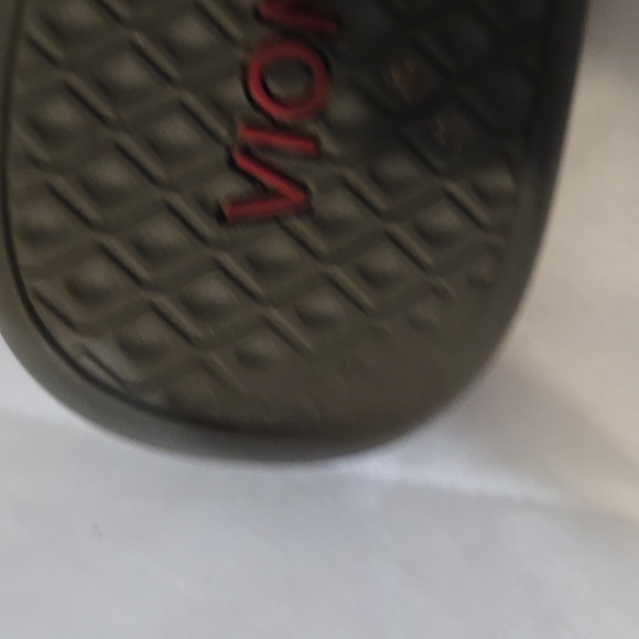 Vionic Metallic Gray Sandals - Picture 4 of 5